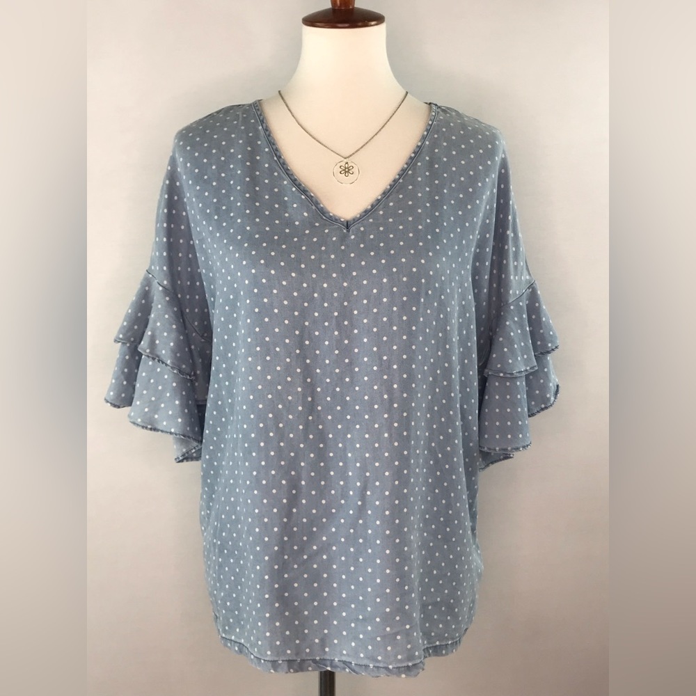 Love 8³ Chambray Blue & White Polka Dot V-Neck Ruffled Sleeve Blouse - Picture 11 of 12